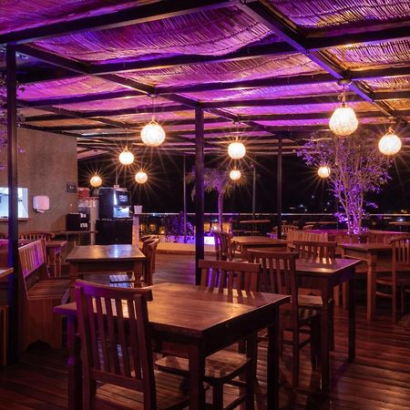 Mandala Beach Hotel 우바투바 외부 사진