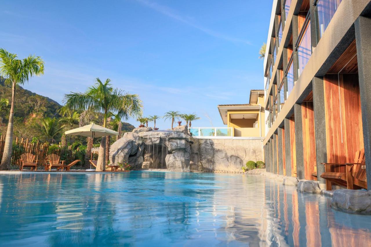 Mandala Beach Hotel 우바투바 외부 사진